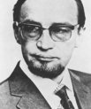 Black and white portrait of Paavo Haavikko portrayed in 1960.