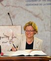 Anna Lindh signing